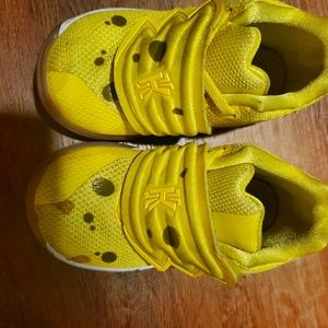 Toddler Spongebob kyrie Nike
